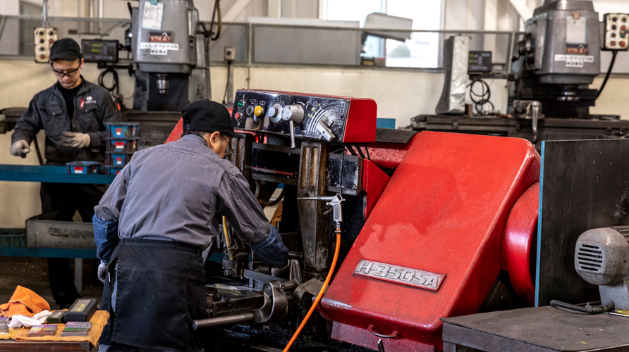 株式会社小島鉄工所